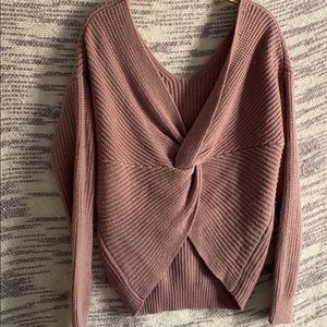 Backless knot sweater